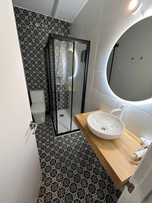 Apartamento Recien Reformado Con 5 Habitaciones Y 3 Banos Madrid Exterior foto